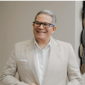 Dr. Molina